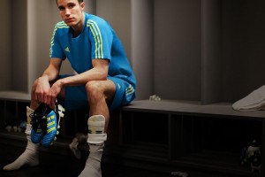 开云下载-哈登西决生死战接管比赛，黄蜂正面击溃鹈鹕，改写命运的一夜