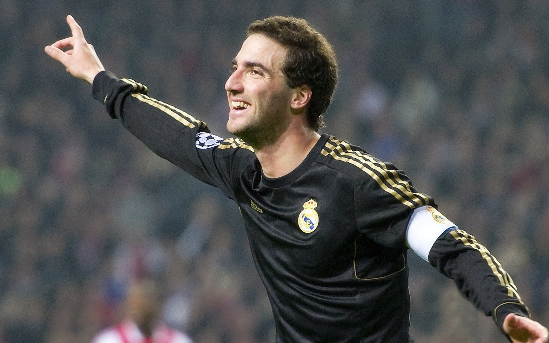 加纳对阵切尔西，当穆勒在关键时刻站出来，足球写下了最残酷的童话