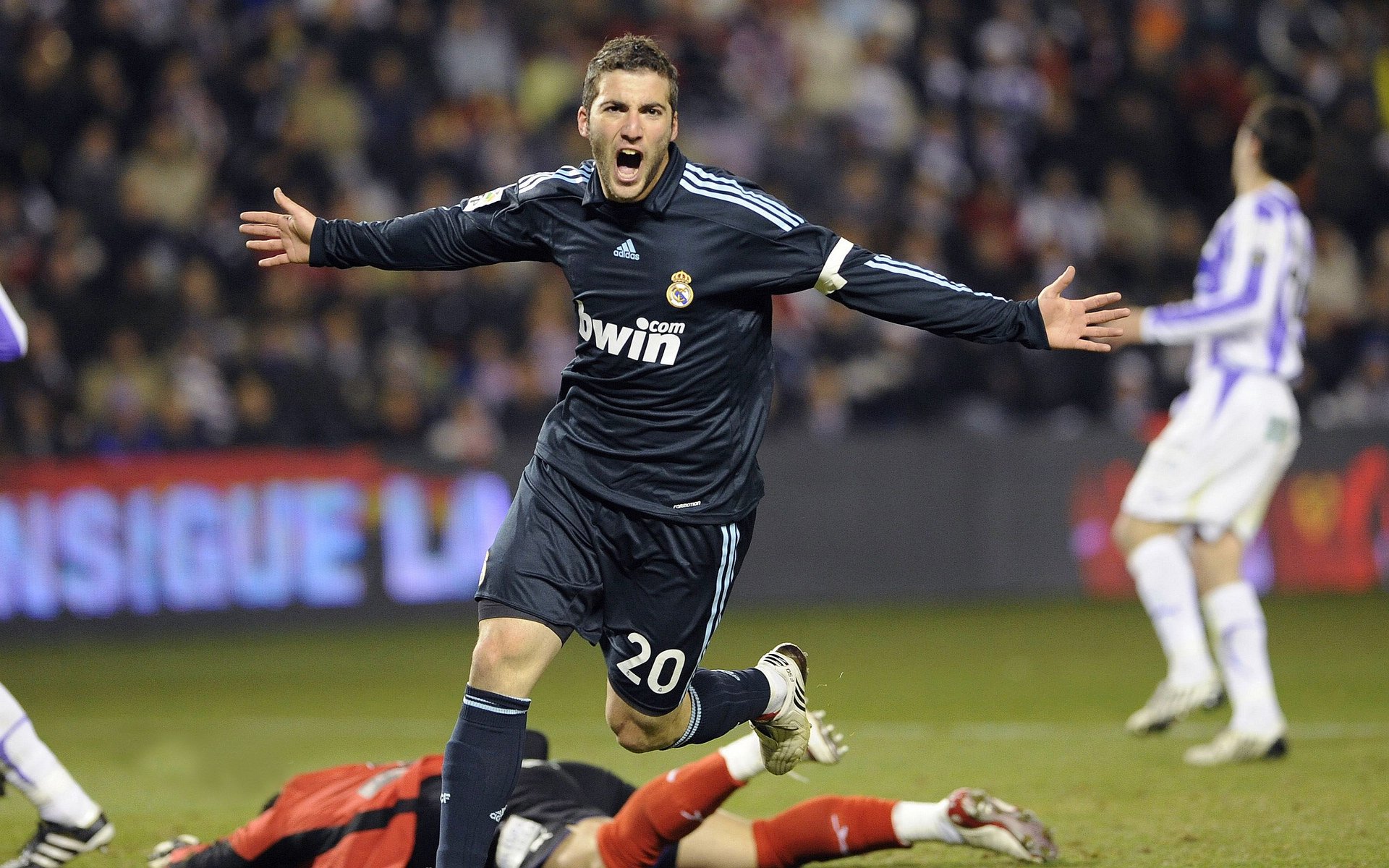 李刚仁全程高能输出，爱尔兰提前终结悬念苏格兰