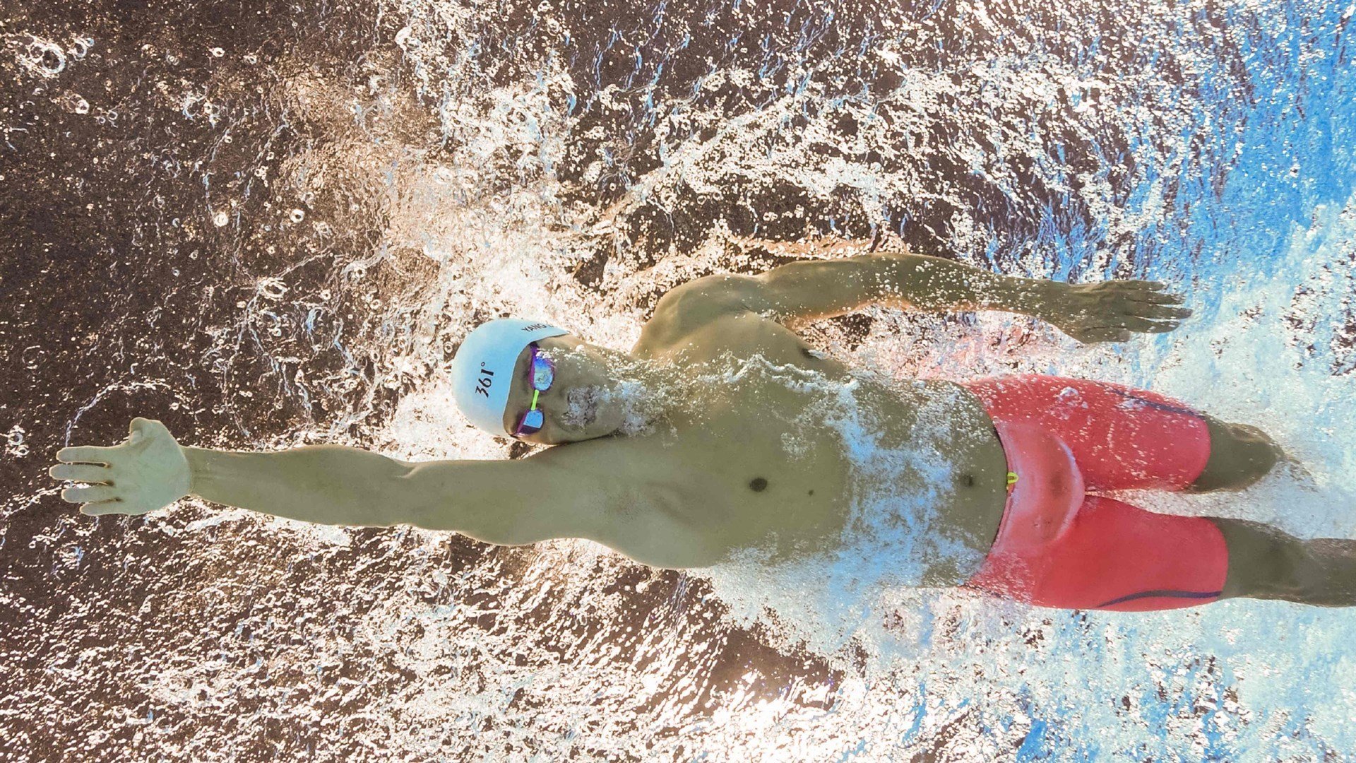 黄蜂一波带走热火，米切尔在绝境中完成的巨星加冕礼